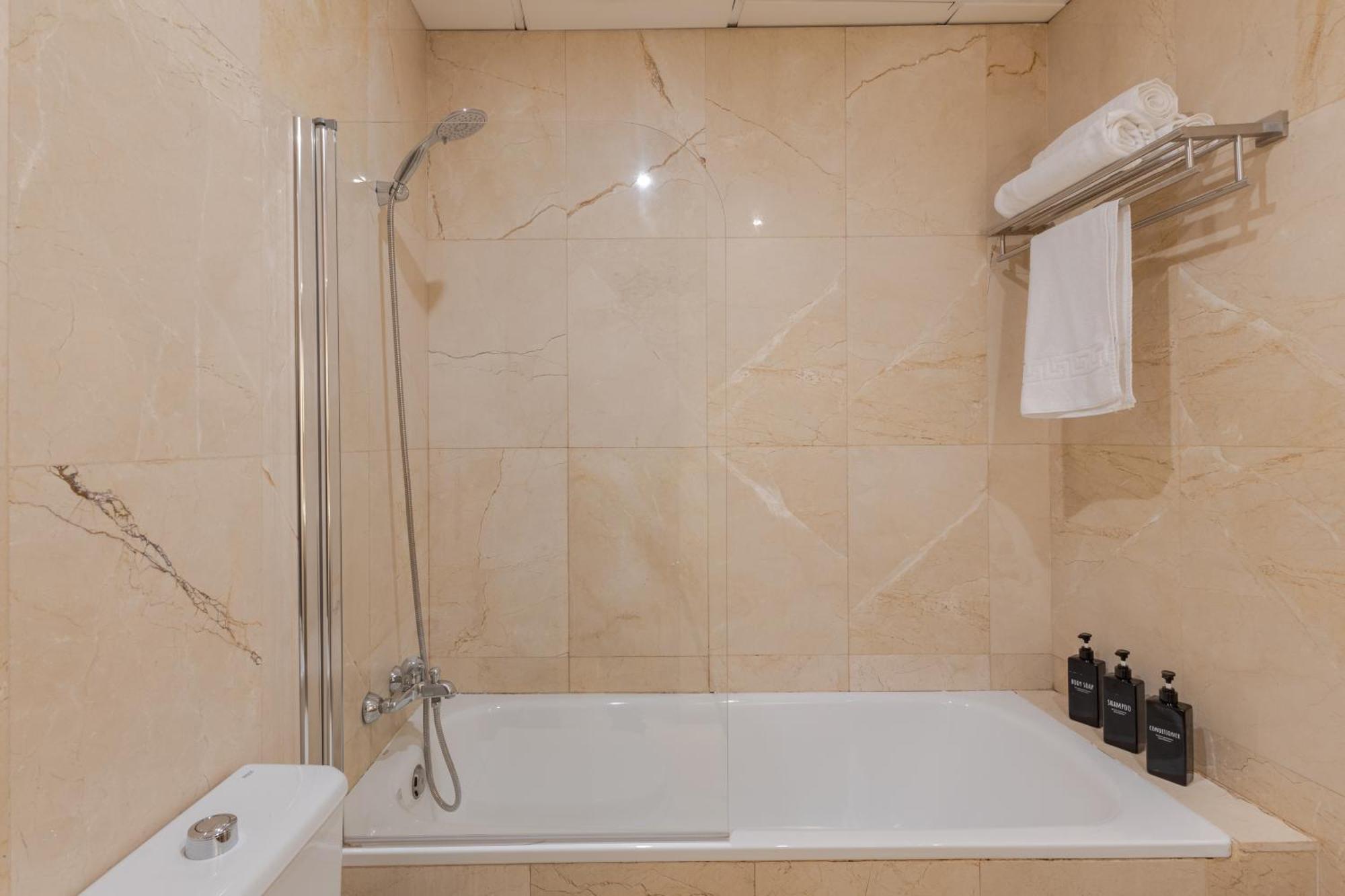 Mad Coco Aparts & Suites Centro Sol Madrid Extérieur photo