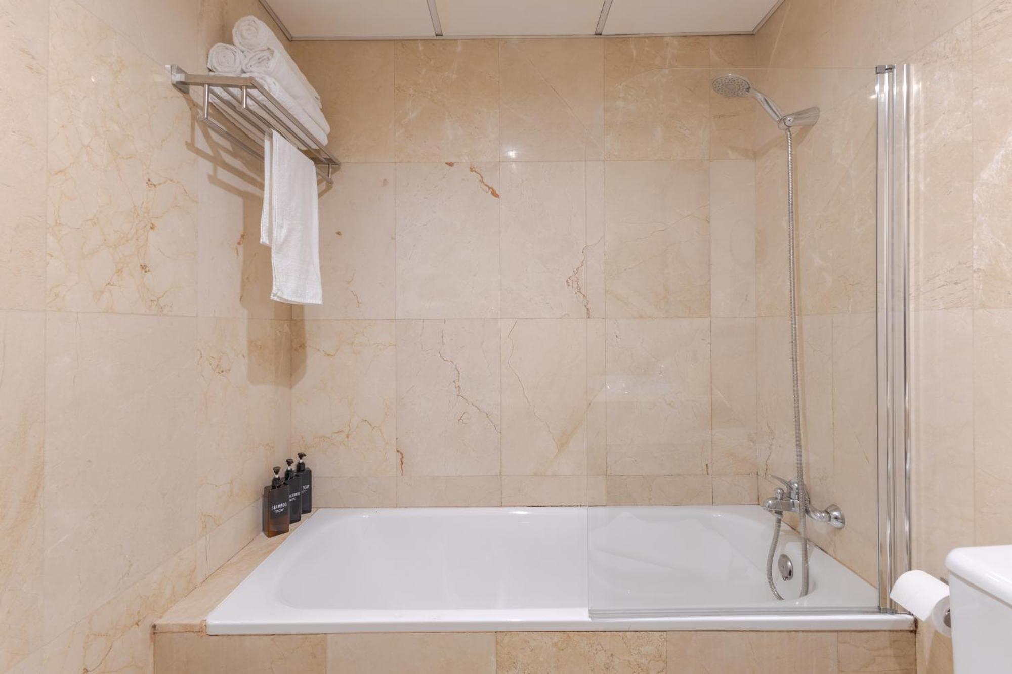 Mad Coco Aparts & Suites Centro Sol Madrid Extérieur photo